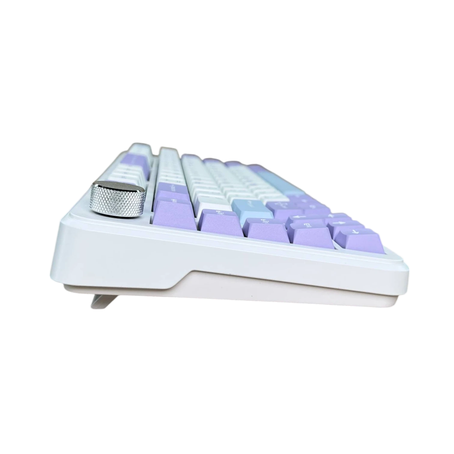 Ajazz AK820 MAX – RGB Işıklı Mor Beyaz Mavi Kablolu Klavye F4 Edition - Meridian Axis Switch